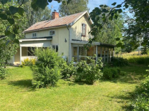 Hus nära Hallstaberget